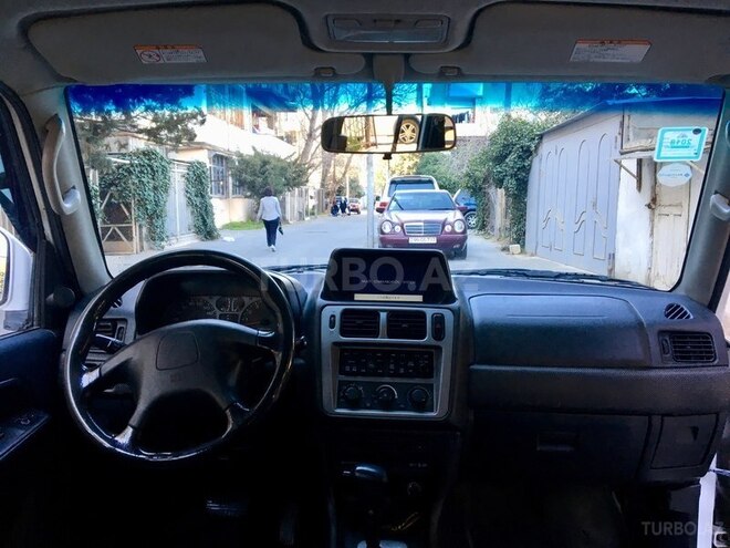 Mitsubishi Pajero io 2000, 196,000 km - 2.0 l - Bakı