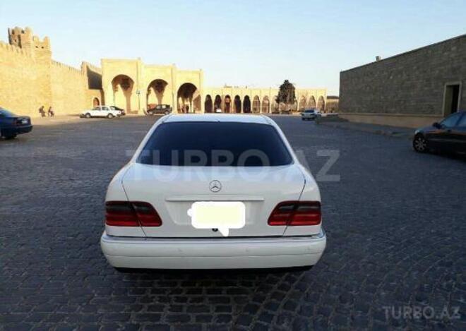 Mercedes E 240 1998, 252,634 km - 2.4 л - Bakı
