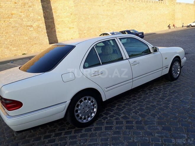 Mercedes E 240 1998, 252,634 km - 2.4 л - Bakı