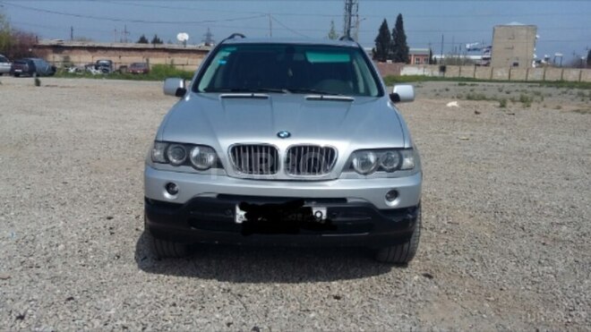 BMW X5 2001, 283,200 km - 4.4 l - Gəncə