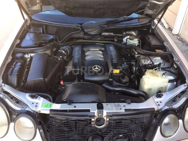 Mercedes E 240 1998, 272,000 km - 2.4 l - Bakı