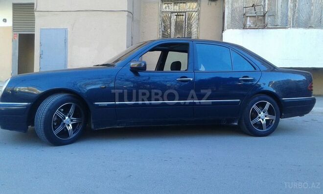 Mercedes E 240 1997, 305,985 km - 2.4 l - Bakı