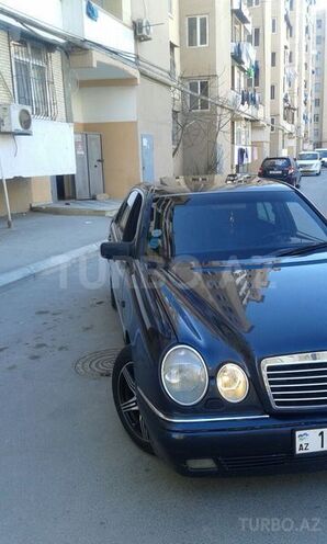 Mercedes E 240 1997, 305,985 km - 2.4 l - Bakı