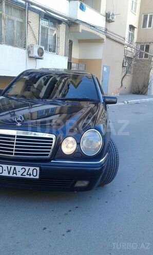 Mercedes E 240 1997, 305,985 km - 2.4 l - Bakı