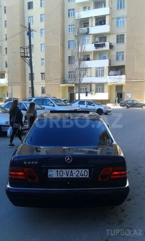 Mercedes E 240 1997, 305,985 km - 2.4 l - Bakı