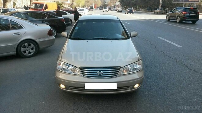 Nissan Sunny 2005, 171,000 km - 1.6 l - Bakı