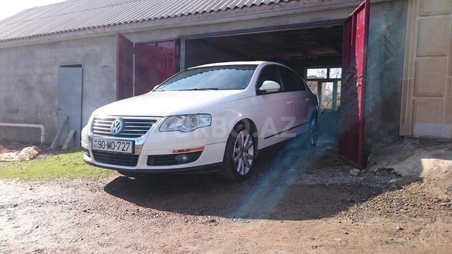 Volkswagen Passat 2006, 260,000 km - 2.0 l - Bakı
