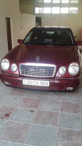 Mercedes E 200 1999, 1,111 km - 0.2 л - Gəncə