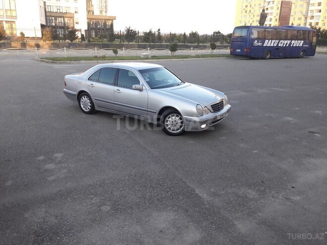 Mercedes E 270 2000, 410,000 km - 2.7 l - Bakı