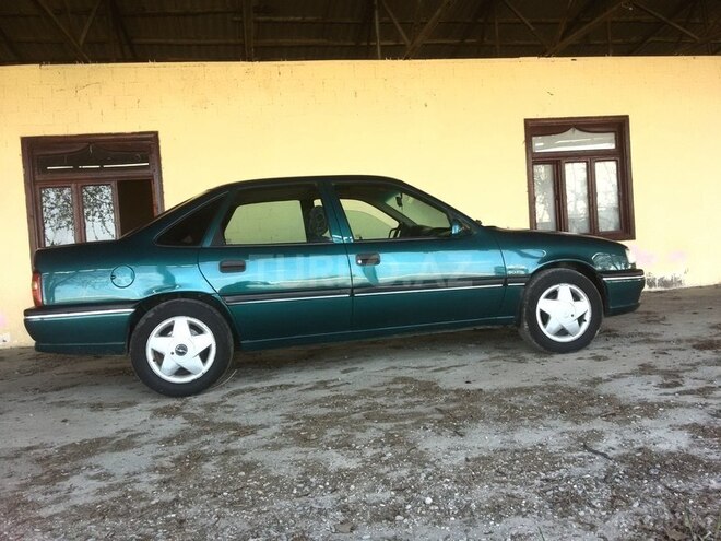 Opel Vectra 1995, 265,000 km - 2.0 л - Bakı