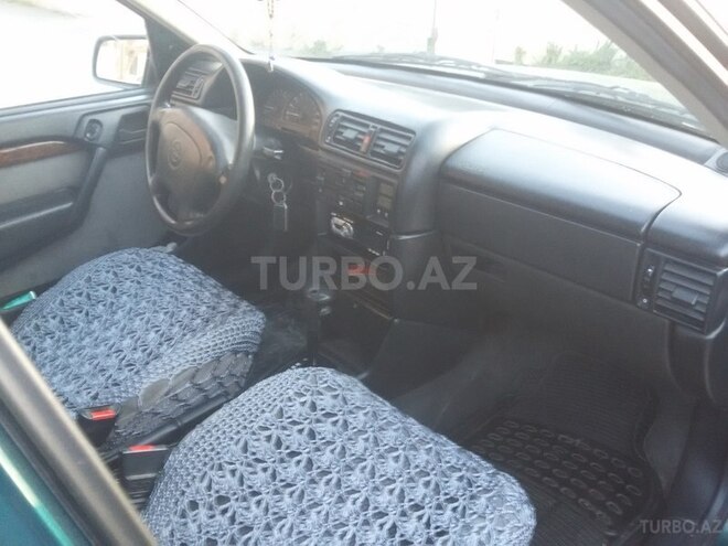 Opel Vectra 1995, 265,000 km - 2.0 л - Bakı