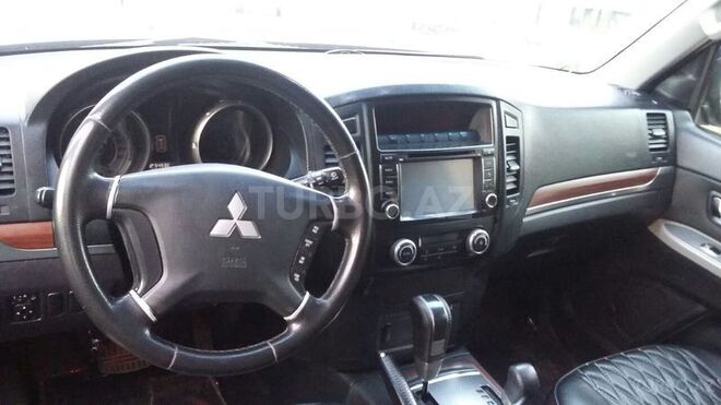 Mitsubishi Pajero 2006, 400,000 km - 3.0 l - Sumqayıt