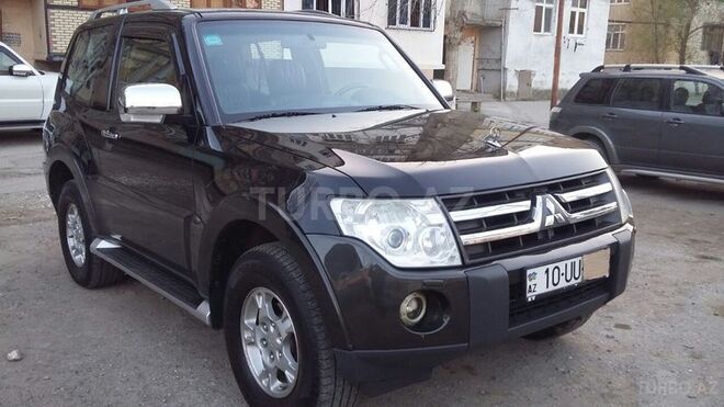 Mitsubishi Pajero 2006, 400,000 km - 3.0 l - Sumqayıt