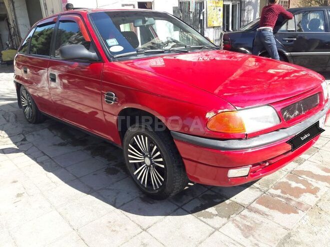 Opel Astra 1996, 235,000 km - 1.4 л - Bakı