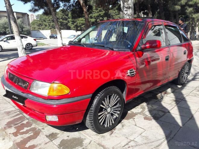 Opel Astra 1996, 235,000 km - 1.4 л - Bakı