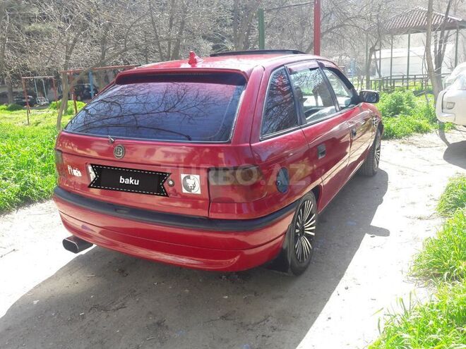 Opel Astra 1996, 235,000 km - 1.4 л - Bakı