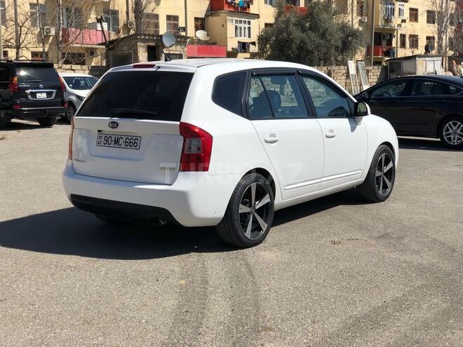 Kia Carens 2011, 125,000 km - 2.0 l - Bakı