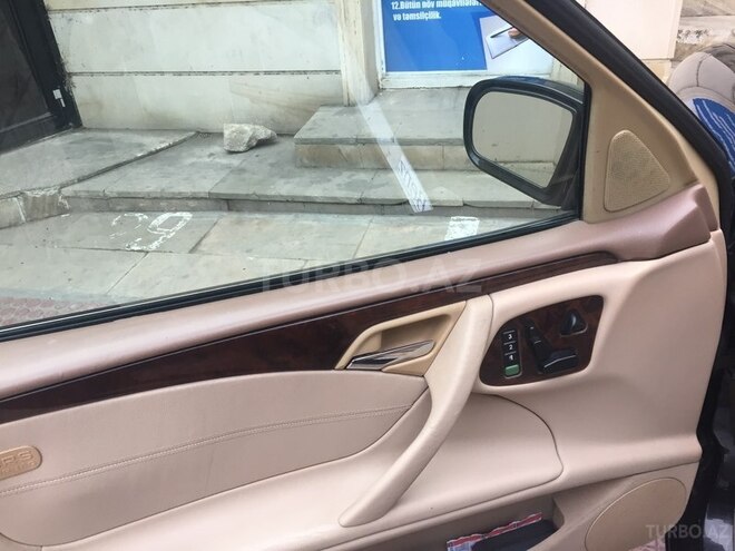 Mercedes E 320 2000, 286,000 km - 3.2 l - Sumqayıt