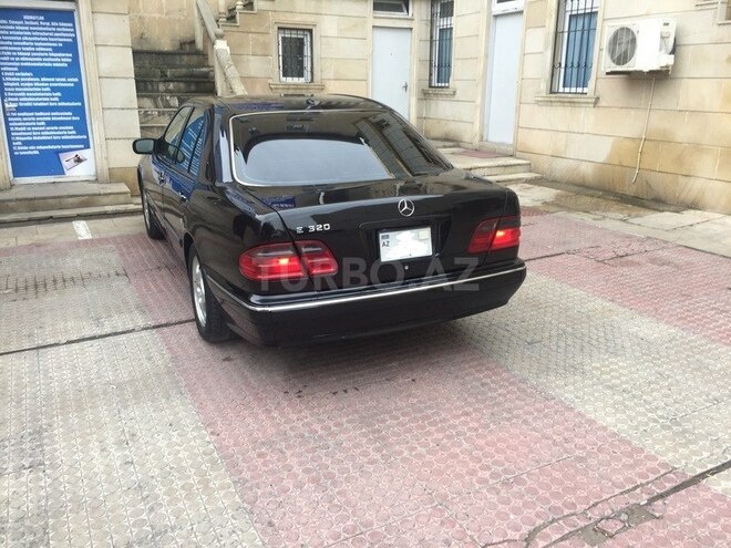 Mercedes E 320 2000, 286,000 km - 3.2 l - Sumqayıt