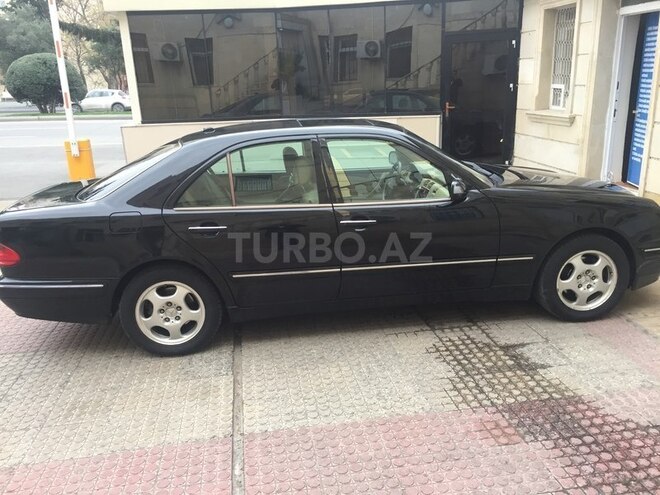 Mercedes E 320 2000, 286,000 km - 3.2 l - Sumqayıt