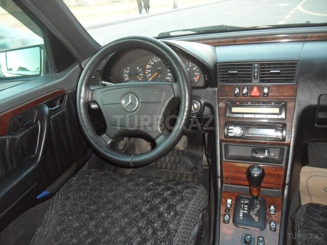 Mercedes C 200 1997, 289,123 km - 2.0 l - Bakı