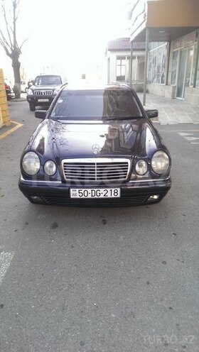 Mercedes E 240 1999, 394,000 km - 2.4 л - Sumqayıt