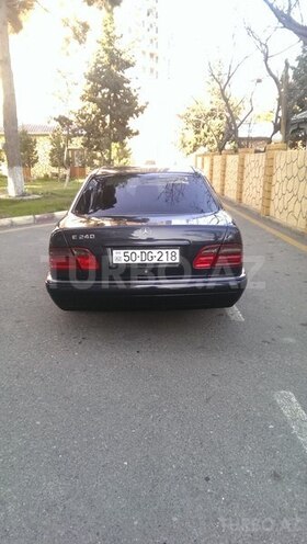 Mercedes E 240 1999, 394,000 km - 2.4 л - Sumqayıt
