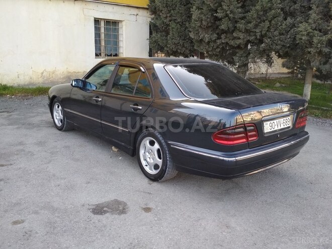 Mercedes E 270 1999, 250,000 km - 2.7 l - Sumqayıt