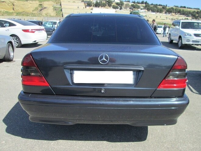 Mercedes C 180 1999, 170,000 km - 1.8 л - Bakı