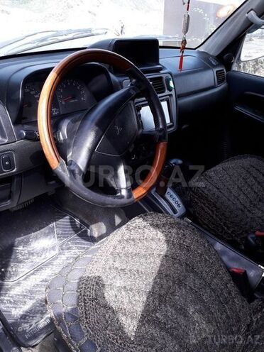 Mitsubishi Pajero io 2001, 359,000 km - 2.0 l - Bakı