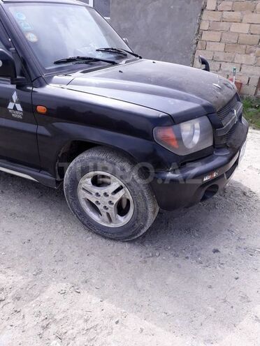 Mitsubishi Pajero io 2001, 359,000 km - 2.0 l - Bakı