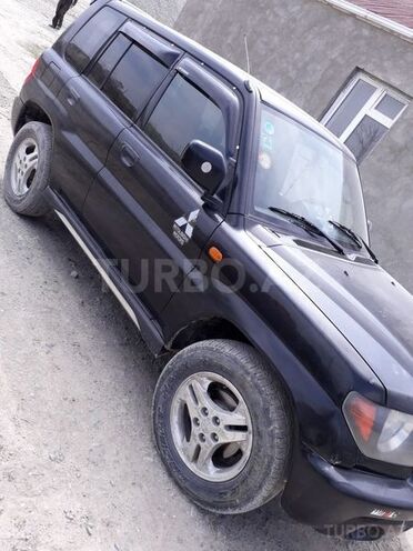 Mitsubishi Pajero io 2001, 359,000 km - 2.0 l - Bakı