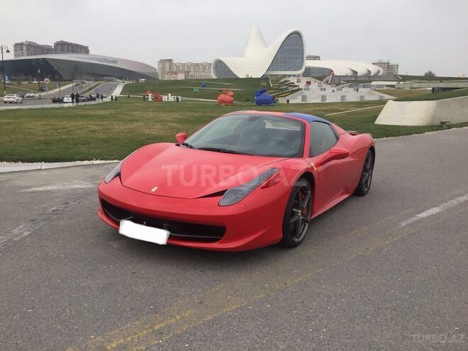 Ferrari  2014, 10,000 km - 4.5 l - Bakı