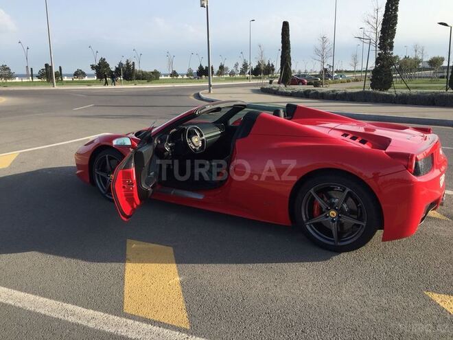 Ferrari  2014, 10,000 km - 4.5 l - Bakı