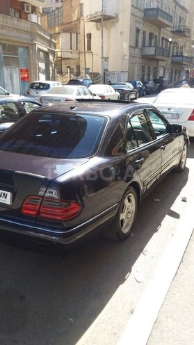 Mercedes E 240 1999, 562,000 km - 2.4 l - Bakı