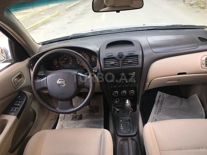 Nissan Sunny 2010, 115,000 km - 1.6 l - Bakı