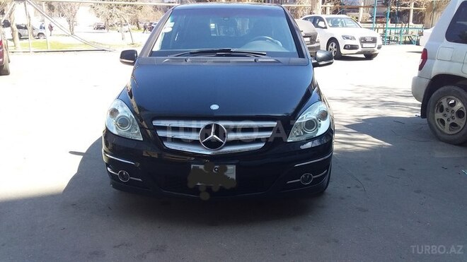 Mercedes B 180 2010, 74,800 km - 1.7 l - Bakı