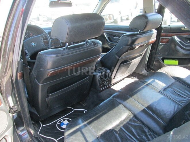 BMW 750 1995, 298,000 km - 5.4 l - Bakı