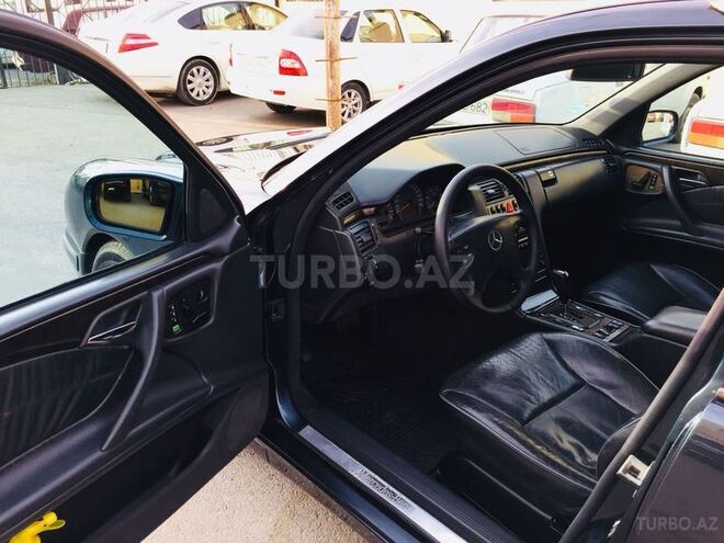 Mercedes E 320 2000, 527,241 km - 3.2 л - Bakı