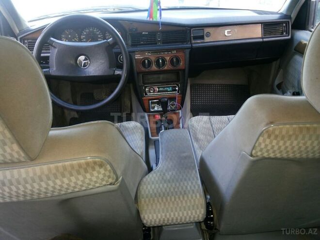 Mercedes 190 1991, 333,333 km - 2.0 л - Bakı