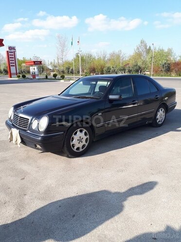 Mercedes E 220 1999, 500,328 km - 2.2 l - Bakı