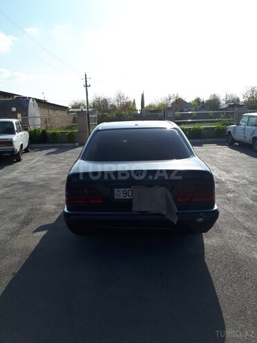 Mercedes E 220 1999, 500,328 km - 2.2 l - Bakı