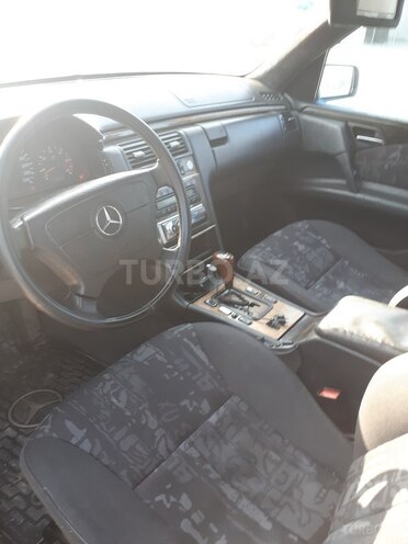 Mercedes E 220 1999, 500,328 km - 2.2 l - Bakı