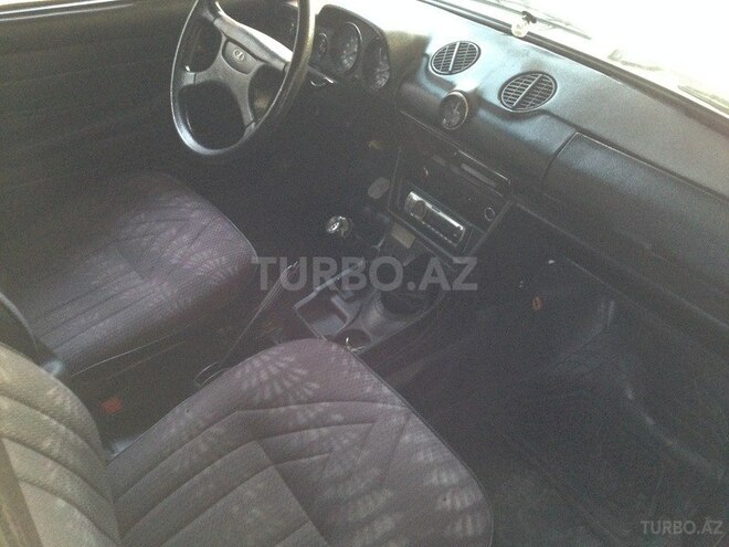 LADA (VAZ) 2106 1988, 218,000 km - 1.3 l - Tovuz