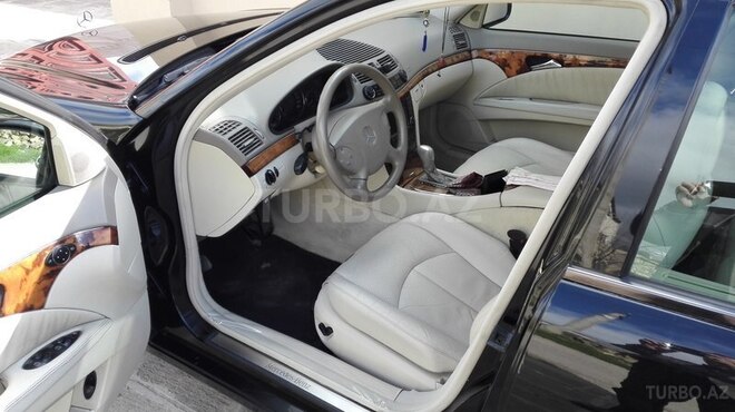 Mercedes E 240 2003, 300,000 km - 2.6 л - Bakı
