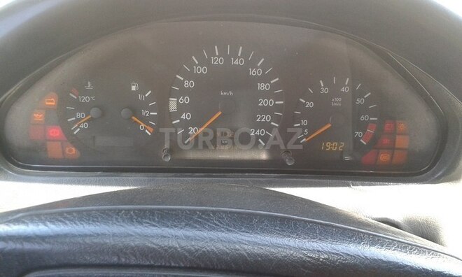 Mercedes C 180 1994, 424,614 km - 1.8 l - Bakı