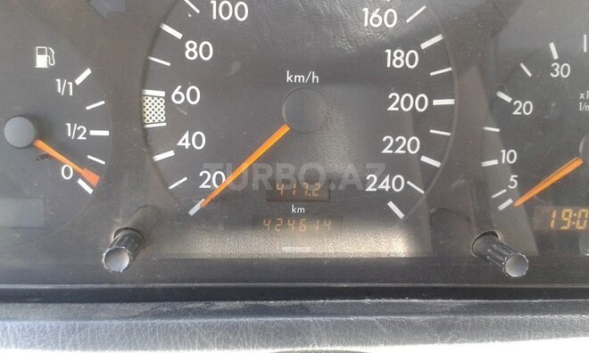 Mercedes C 180 1994, 424,614 km - 1.8 l - Bakı