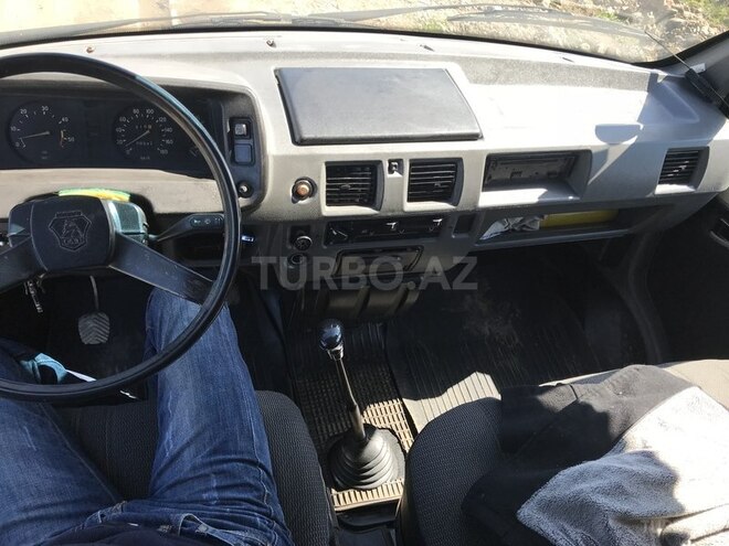 GAZ 330202-740 1996, 97,568 km - 2.4 l - Lənkəran