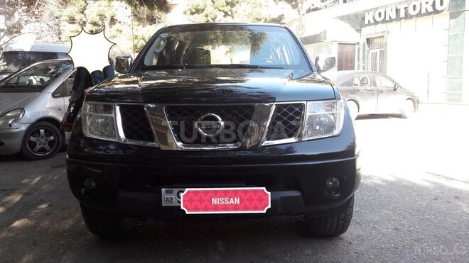 Nissan Navara 2014, 95,900 km - 2.5 l - Bakı