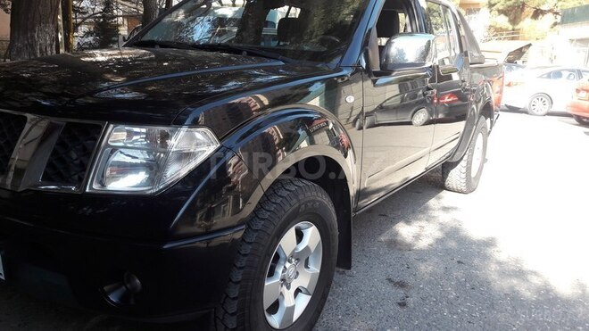 Nissan Navara 2014, 95,900 km - 2.5 l - Bakı